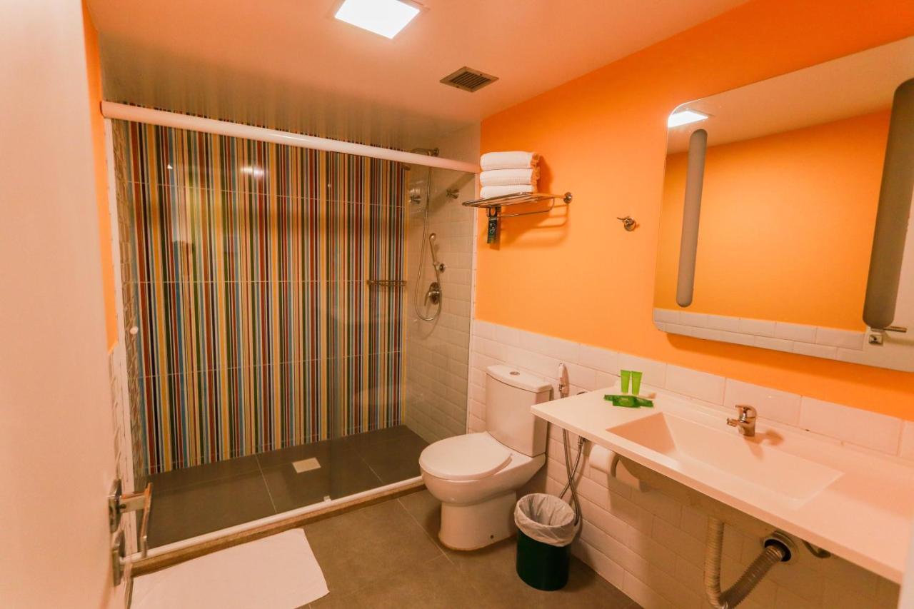 Ibis Styles Balneario Camboriu - 1 Quadra Do Mar Otel Dış mekan fotoğraf